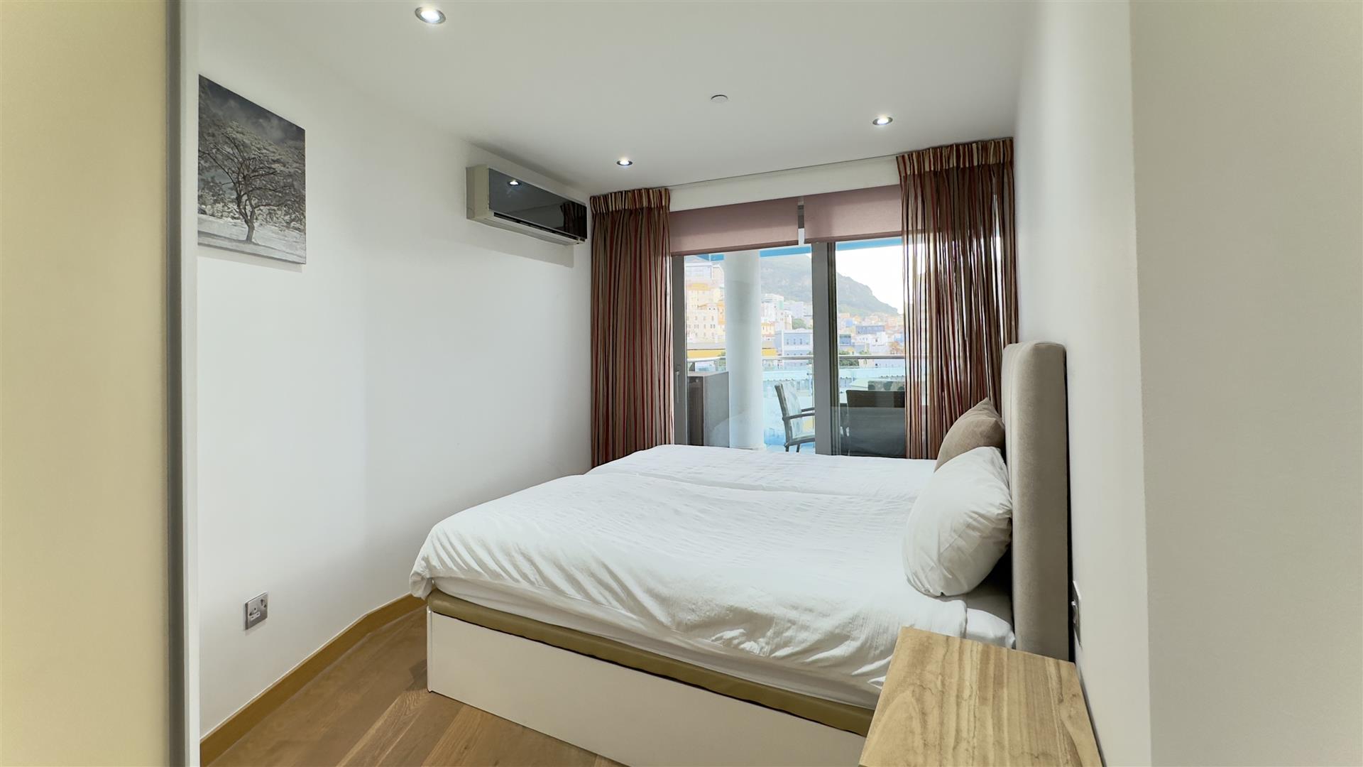 Image of Apartment - 2 Bedrooms - 1 Bathrooms for Sale in Grand Ocean Plaza-Gibraltar, Image 4